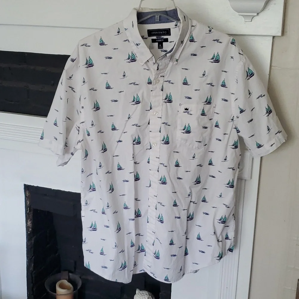 Crown & Ivy short sleeve shirt - Picture 1 of 8